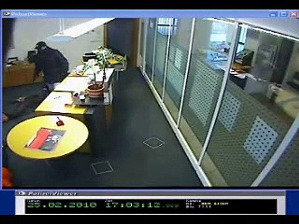 Brutaler Bankraub in Hunderdorf