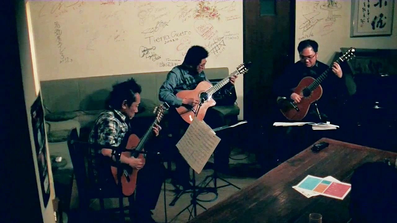 Dog day afternoon @ きらきらひかる 17th Jan. 2015