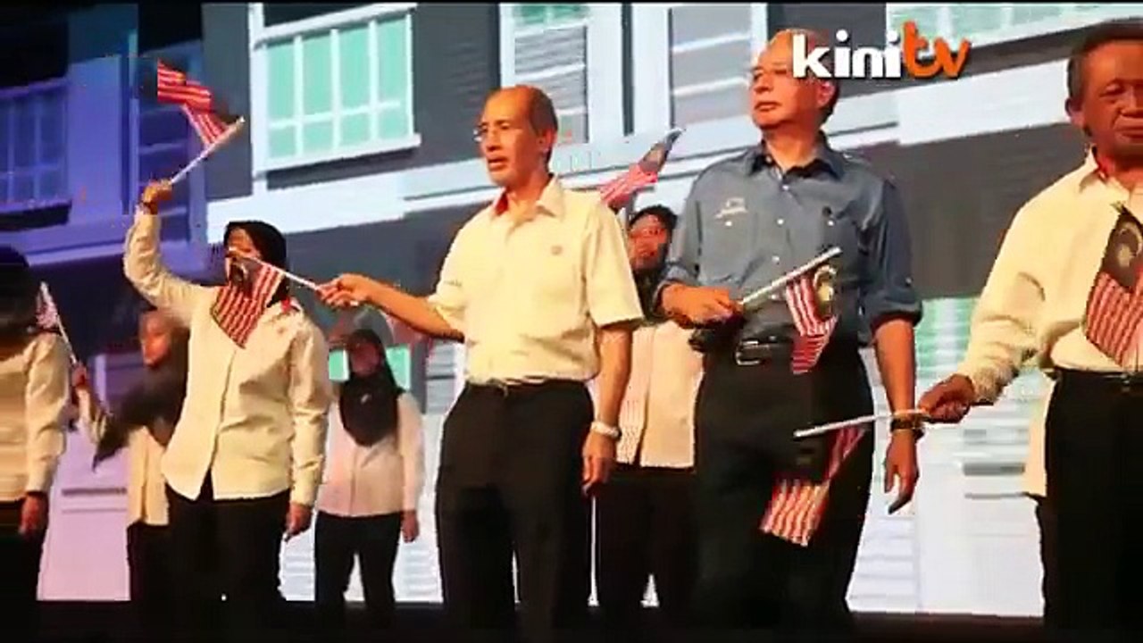 2 days before election, Najib gives more goodies