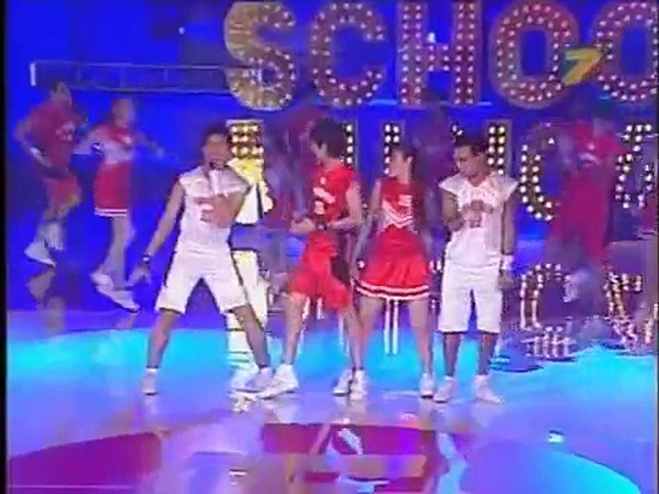 High School Musical México || Breaking Free (Es...