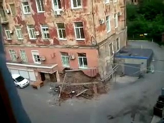 Рухнул жилой дом во Владивостоке! ЭТО УЖАС !Смотреть до конца