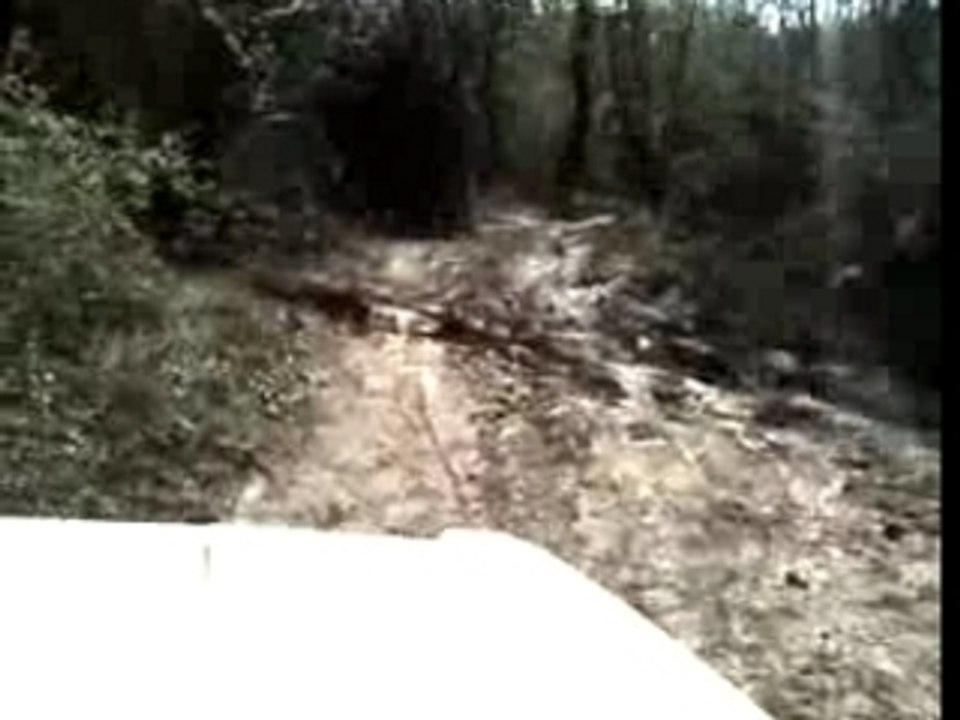 4x4  Vue de l interieure d un range suite 2