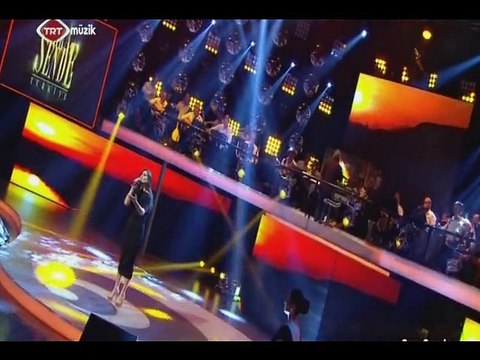 Züleyha ARANCAK-Şekeroğlan-Elif Buse DOĞAN-Seher vakti çaldım yarin kapısını-Şef:Ömer Hayri UZUN