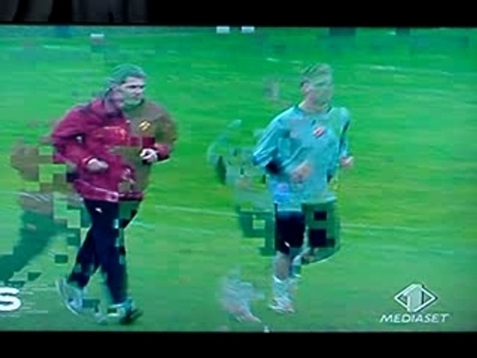 Philippe being cute in Training