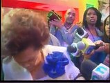 VIDEO LISTIN DIARIO - Interrumpen a Danilo al grito ¡Todas somos Haití!
