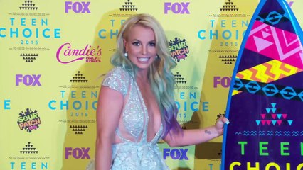 Britney Spears y las mejores vestidas en los Teen Choice Awards