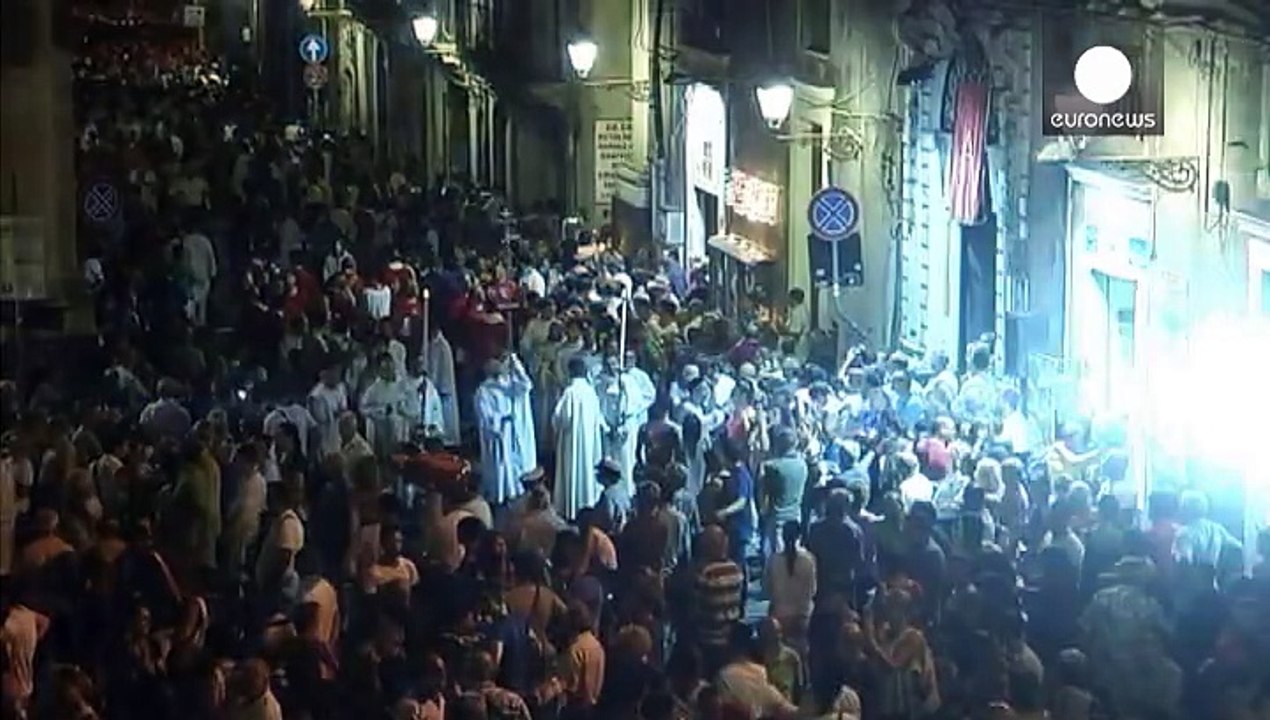 Migrants mourned by Sicilian locals after more bodies are recovered