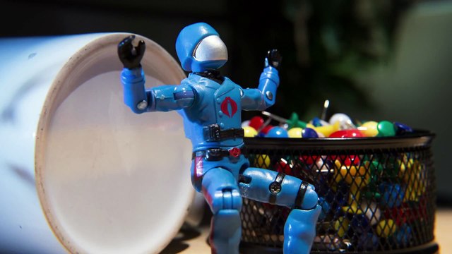 Toy Soldiers War Chest Hall of Fame Edition - The Toys Come to Life Launch Trailer [US]