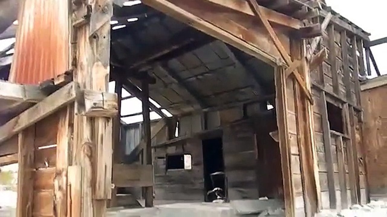 Abandoned gold mine, Nevada