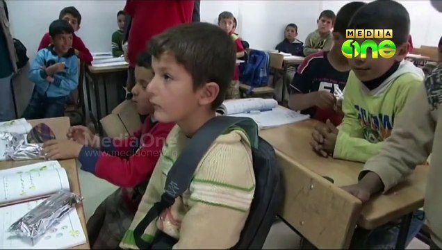 Sami Yusuf visits Syrian refugee camp