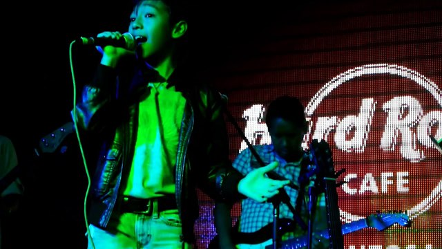 Journey Faithfully cover by Miguel Antonio @ Hard Rock Cafe with Energy band