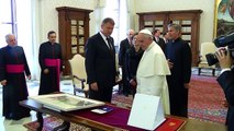 STIRIPESURSE.RO Presedintele Klaus Iohannis la Vatican