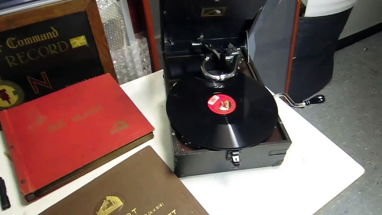 TE Lawrence record collection   sample being played on HMV 101 c 1930