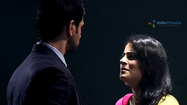 Ishani Ranvir Ko Batana Chahti Hai Lakin Ranvir Ishani Par Nahi Kar Raha Yakin - 18 August 2015 - Meri Aashiqui Tum Se Hi