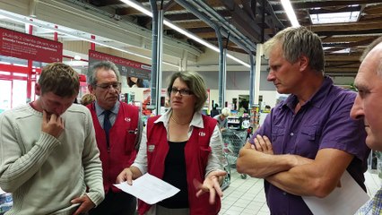 Agriculteurs à carrefour market mortain