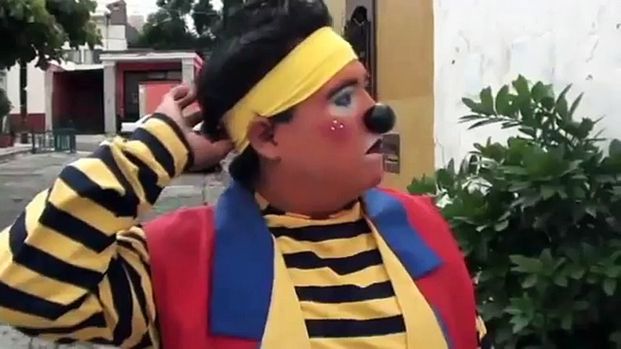 1000 Maneras Estúpidas de Morir Parodia