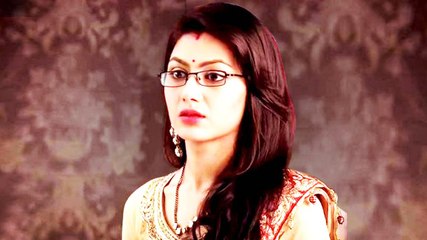 下载视频: OMG! Pragya's HOT Glamorous Look | 20 Days Leap | Kumkum Bhagya | Zee TV