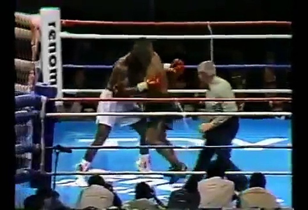 Mike Tyson vs James " Buster" Douglas - (7/9)