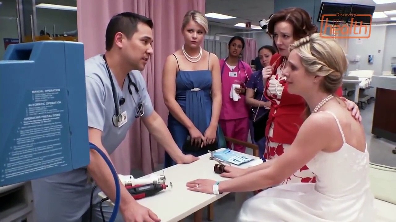 Untold Stories of the ER: Bride's finger problem