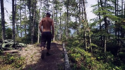 World Record Free Solo  Insane Slacklining!