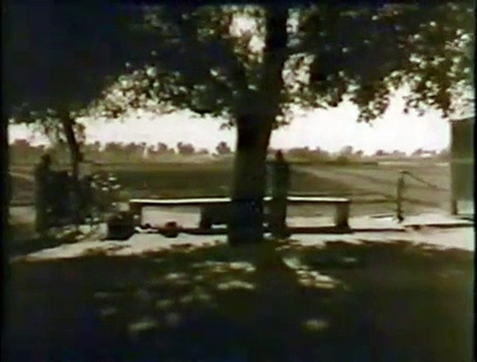 USKI ROTI (1969) / Mani Kaul / Film Excerpts