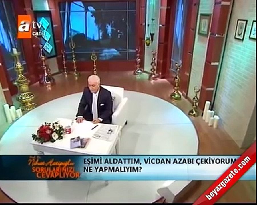 Nihat Hatipoğlunu Utandıran Kadın - Kocamı Aldattım Hocam !