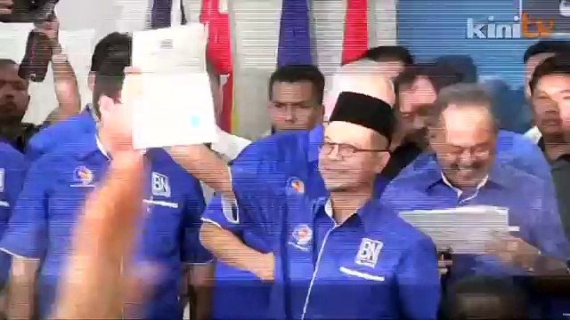 Perkasa veep Zulkifli Noordin takes on Khalid Samad