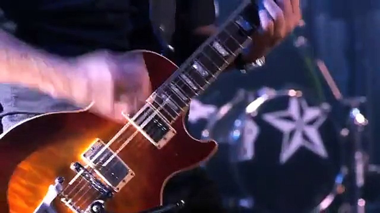 Simple Minds - Waterfront