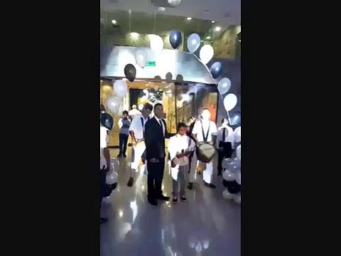 כניסה לבר מצווה עם הזמר מאור מאיר חיון בליווי החתן בר מצווה בשיר ברכת הכהנים