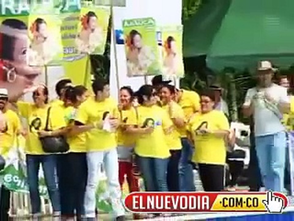 Desfile en traje de baño de Candidatas al Reinado departamental del Folclor