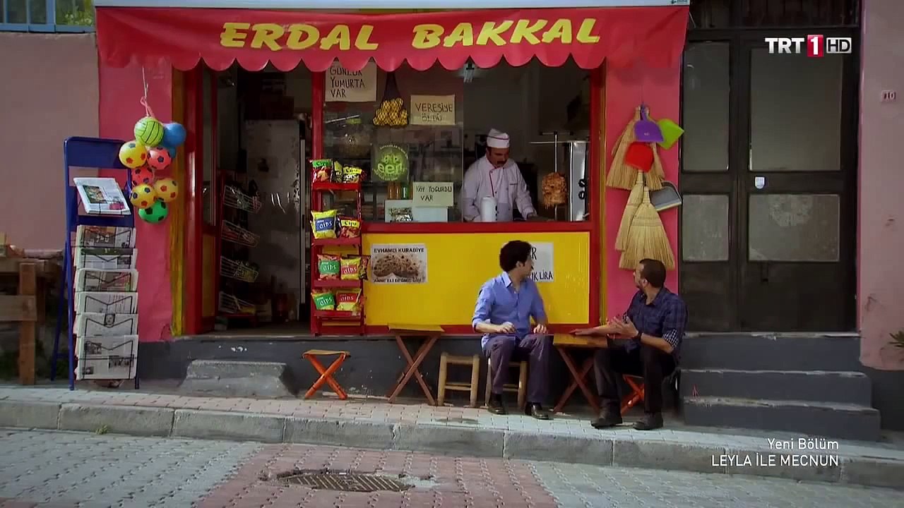 Leyla ile mecnun - erdal bakkal imza peşinde gelin oluyor