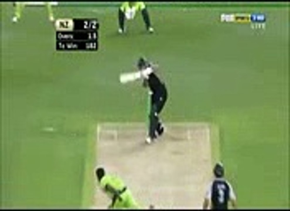 Shadi_Afridi_Rocket_Throw