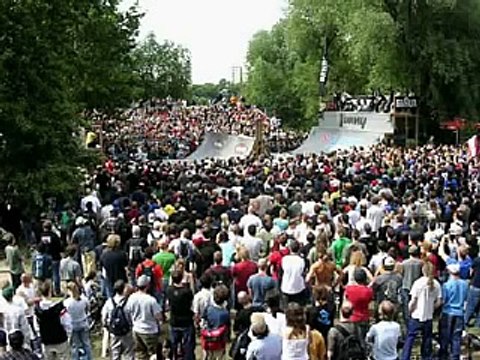 No estás deprimido, estás distraído - Facundo Cabral