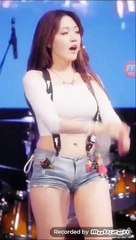 hot Korean dance uptown funk.