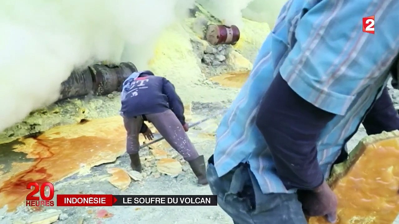 Indonésie : le mal des mineurs du soufre