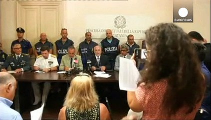 Италия: 8 человек арестованы за незаконную перевозку людей