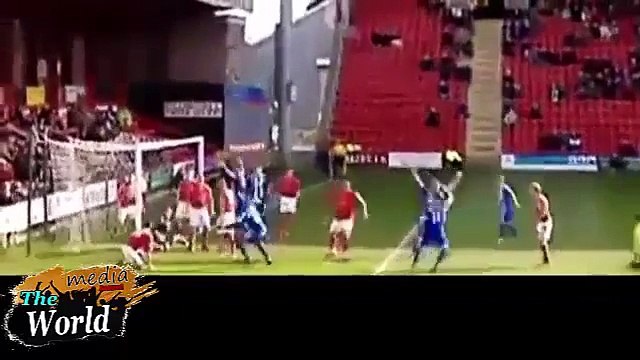 Funny clips of football-10 -لقطات مضحكة في كرة القدم