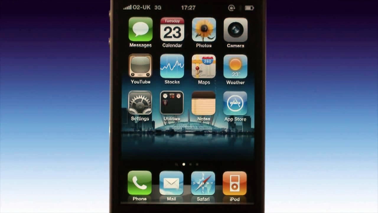 How to install and use Adobe Photoshop Express on an iPhone 4