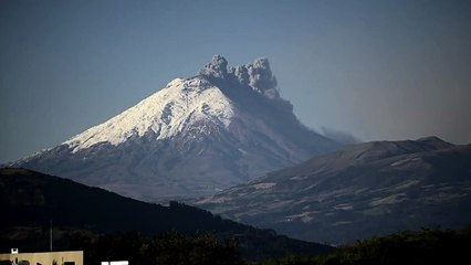 Amenaza de avalanchas por erupción en Ecuador