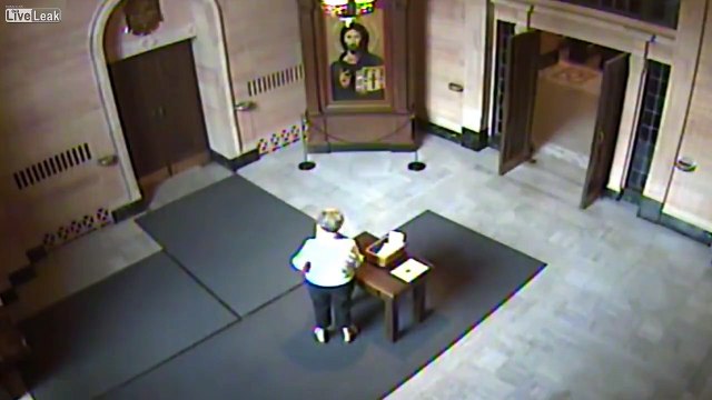 Thugs Rob Woman of 72-yrs Before Sucker Punching Her in Church