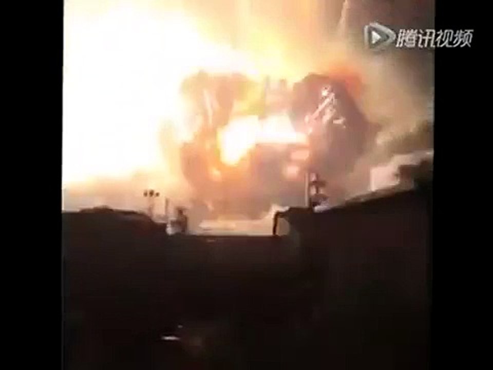 天津市濱海新區大爆炸 explosion Tianjin, China Compilation