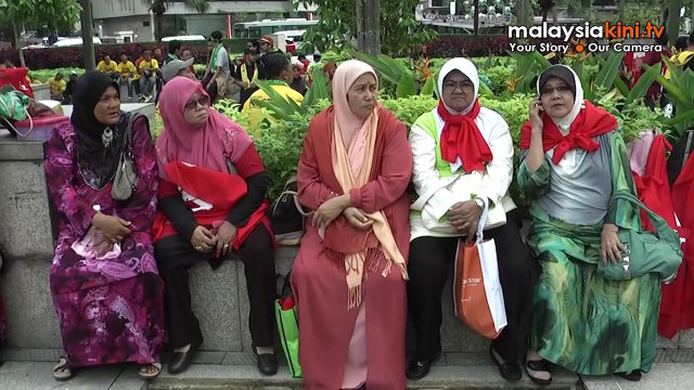 Rally leaders take to the podium to rally followers