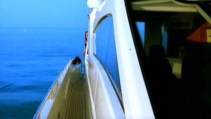 Kareena - Swimsuit - Kambakht Ishq - 720p