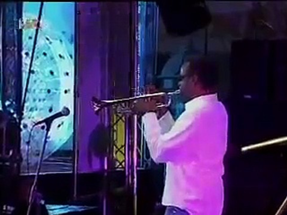 Kool & The Gang - Jungle Boogie (Live 2007)