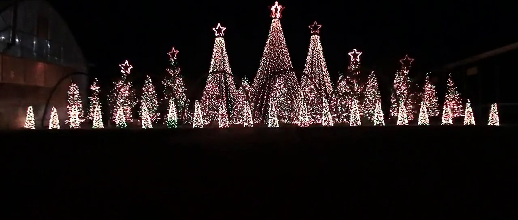 Jingle Bells Techno - Synchronized Christmas Light Show to Music