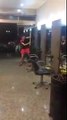 YouTube: Mujer destroza peluquería por un mal corte de cabello