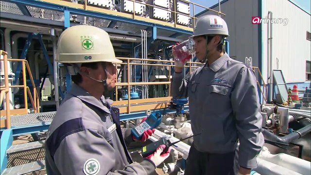 Solving water shortages with seawater desalination technology