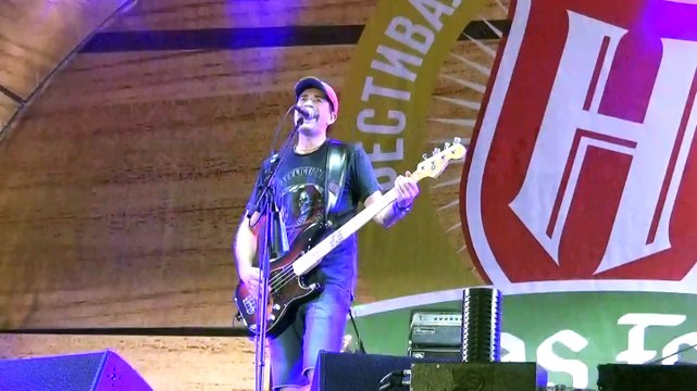 Ногу Свело - Лысая девочка