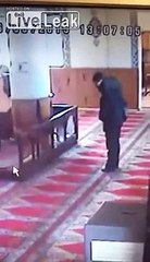 LiveLeak - The Imam and his son-copypasteads.com