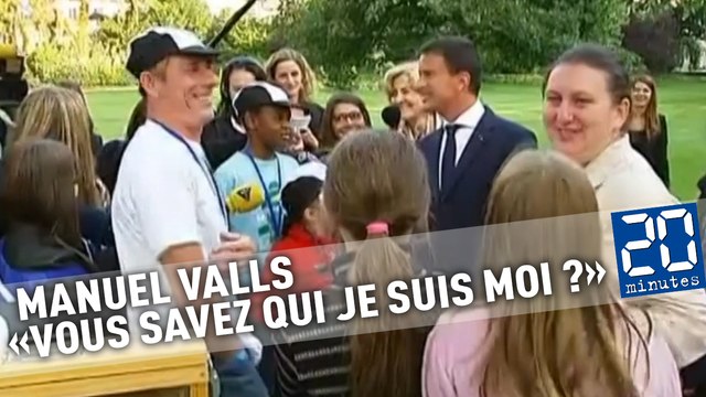 Manuel Valls est obligé de se présenter face à des enfants